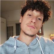 Laureato e specializzato in scultura fornisce lezioni di storia dell'arte e materie attinenti